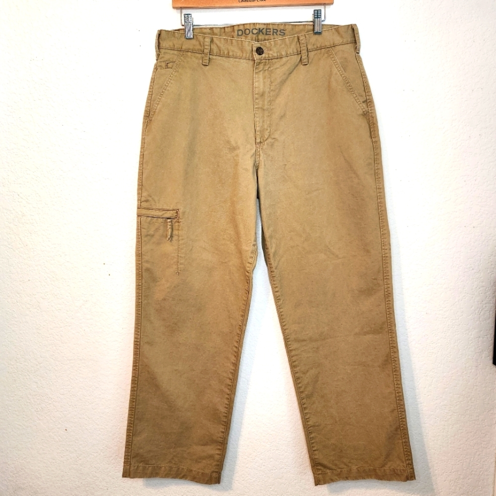 Dockers Men's Straight Fit Tan Cargo Pants, Size 34 X 29